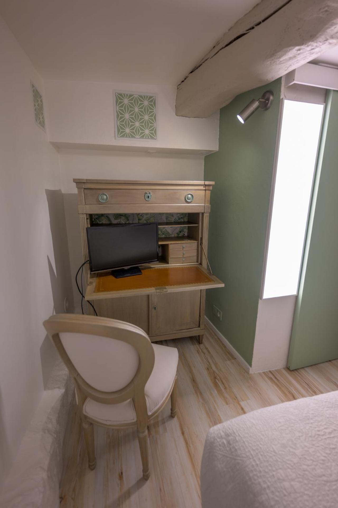 Cosy Flat In The Heart Of Valbonne Village Extérieur photo