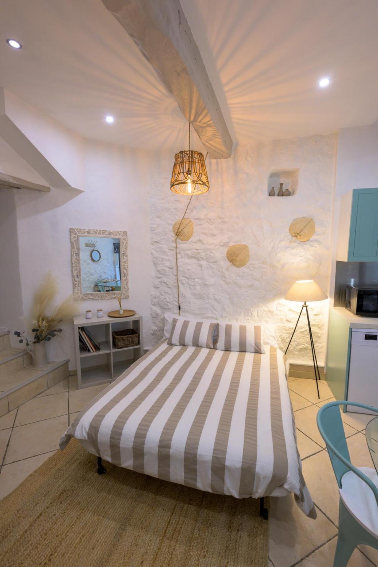 Cosy Flat In The Heart Of Valbonne Village Extérieur photo