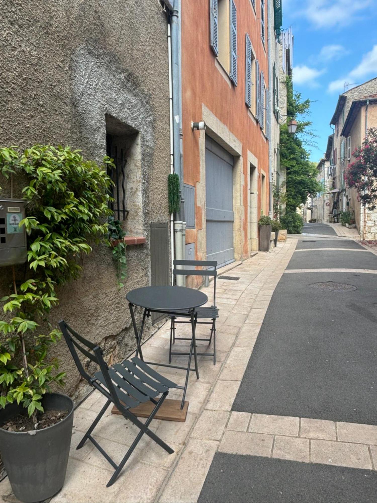Cosy Flat In The Heart Of Valbonne Village Extérieur photo